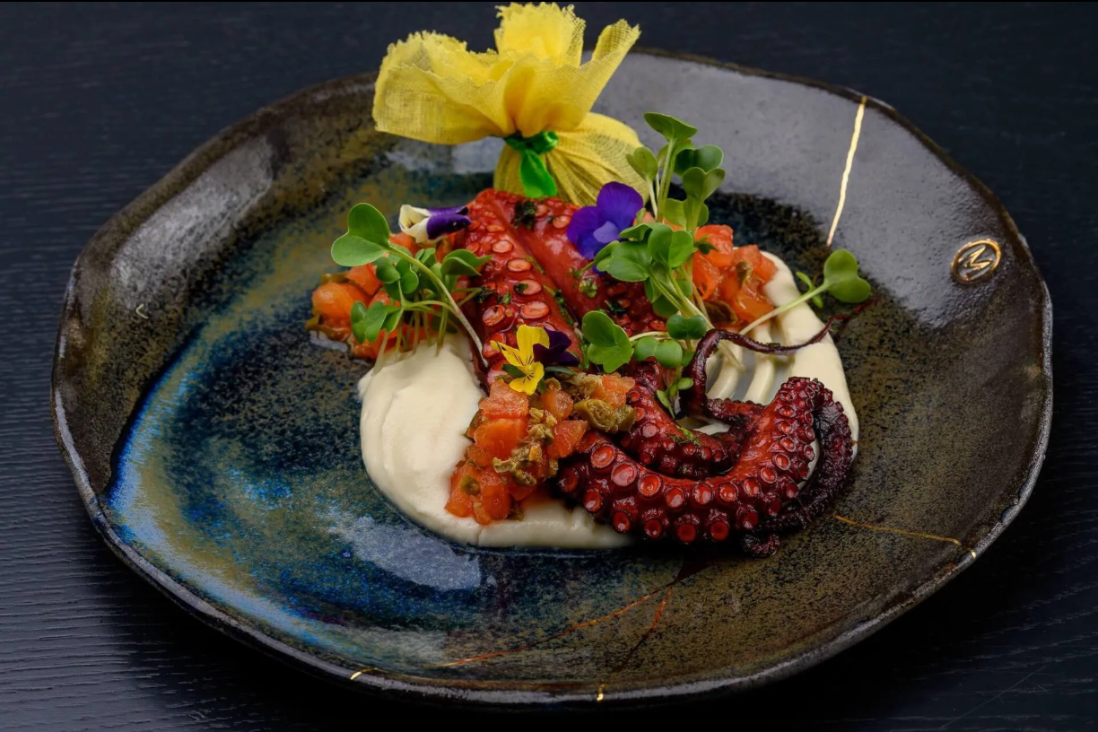 Maestro Design Hotel and Restaurant