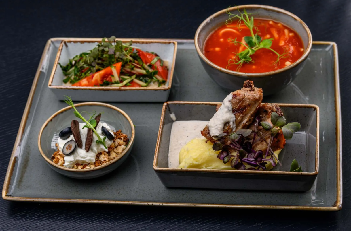 Maestro Design Hotel and Restaurant